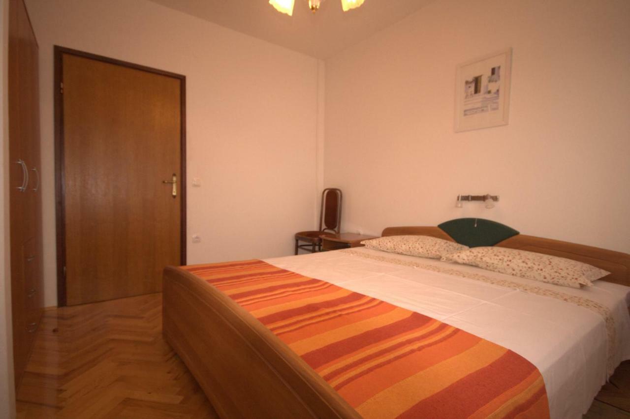 Apartments Cvelic Milovcic Malinska Ngoại thất bức ảnh